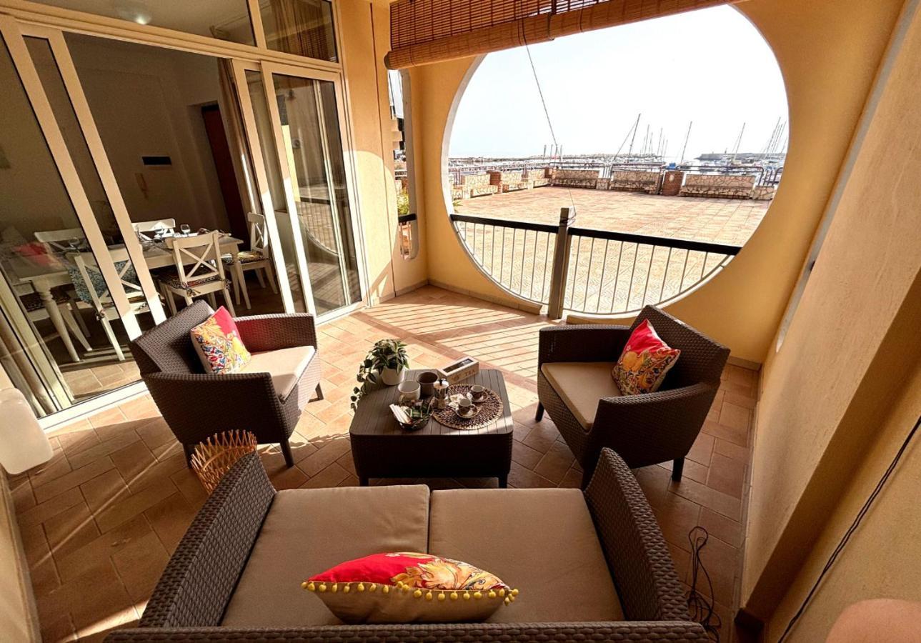 La Finestra Sul Mare Marzamemi Villa Luaran gambar